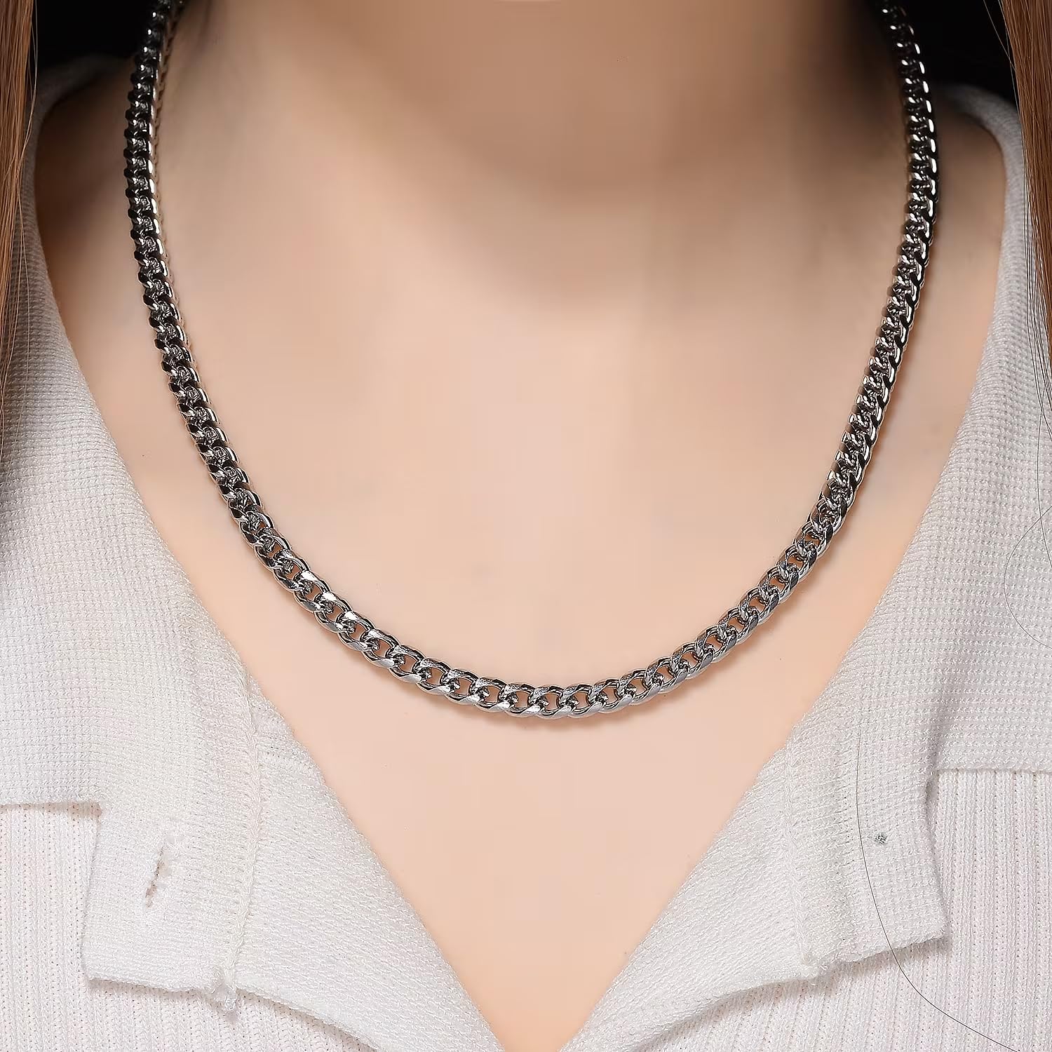 SHOP LC DELIVERING JOY Criss Cross Chain Necklace in Stainless Steel 18-20 Inches Christmas Gifts - Image 2